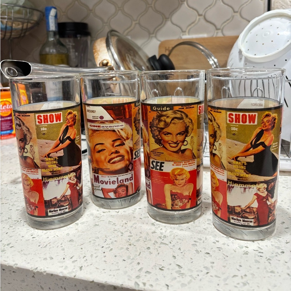 Vintage Hollywood Glamour Glass Cup Set